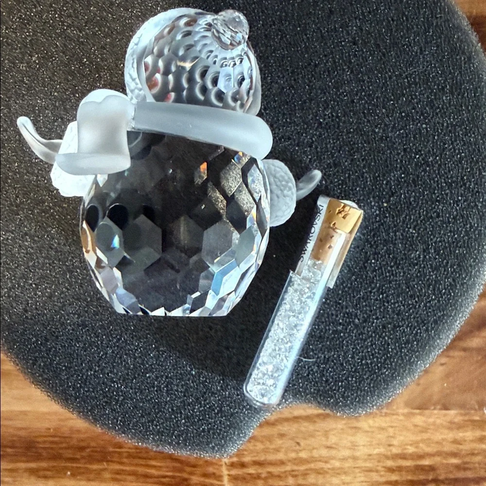 Swarovski Crystal Snowman Figurine with Scarf & Snowflake Crystals~Retired